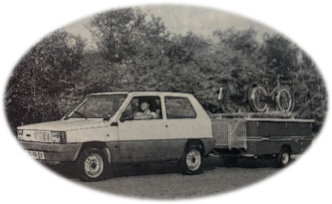 Holtkamper launches own folding trailer, the Holtkamper Super de Luxe - Holtkamper history 1976